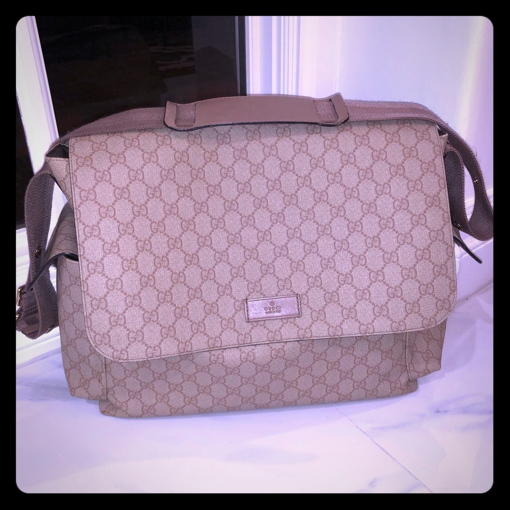 Authentic Gucci Guccisimo diaper bag in Mauve